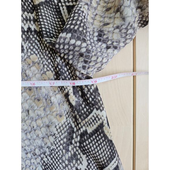 Show Me Your Mumu Python Print Jamie Tunic, Size S - Picture 8 of 12
